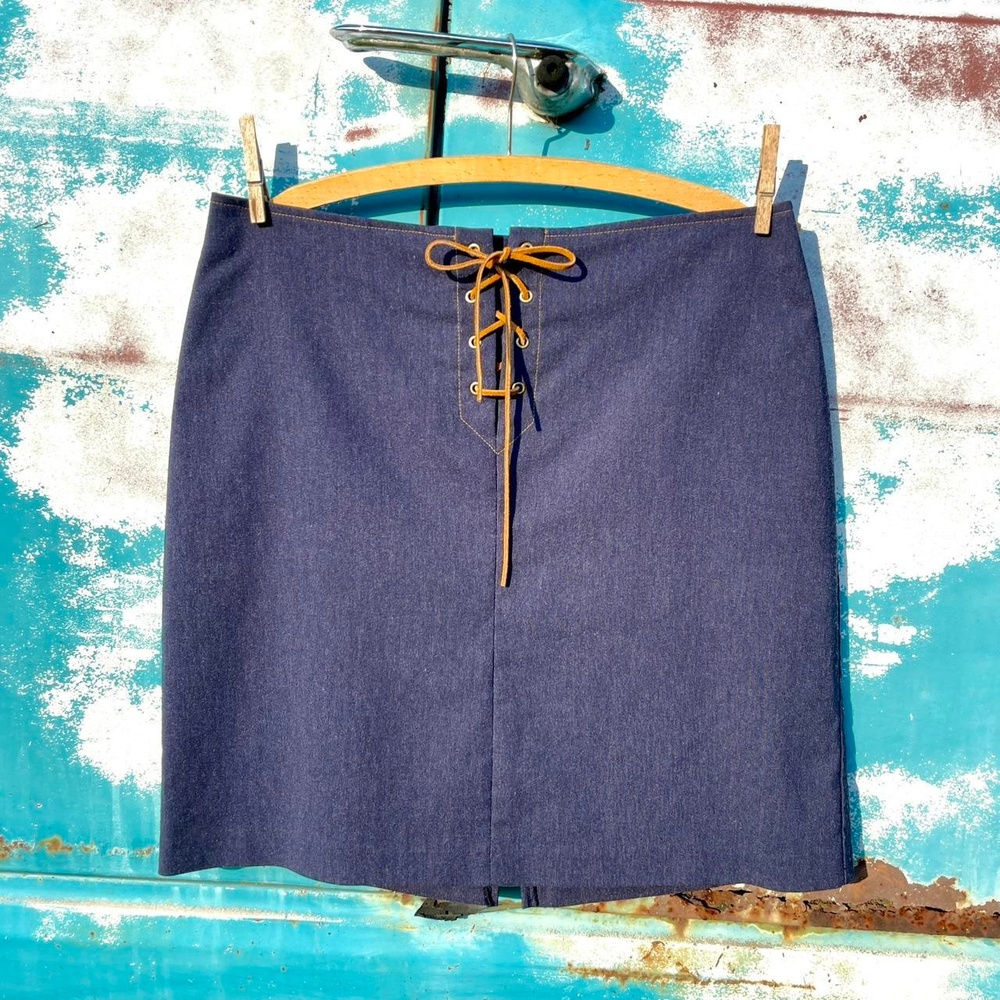 00s fashion bug navy blue stretch mini skirt w/ suede laced up front